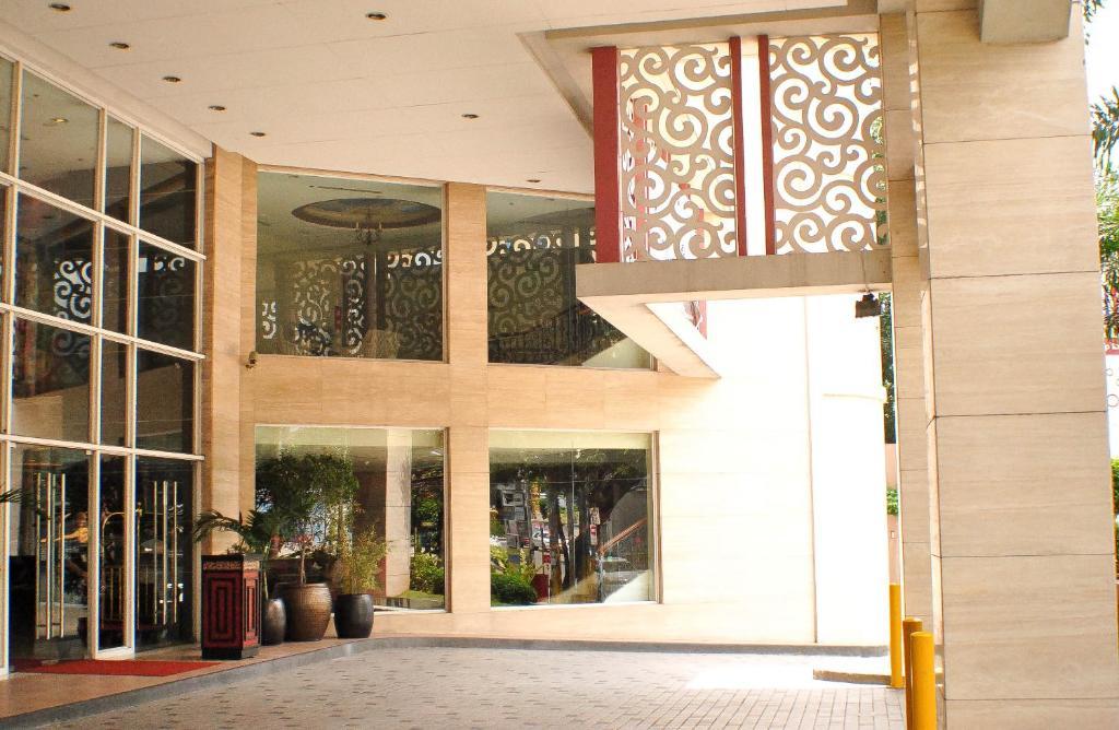 Hotel Elizabeth Cebu Stadt Exterior foto